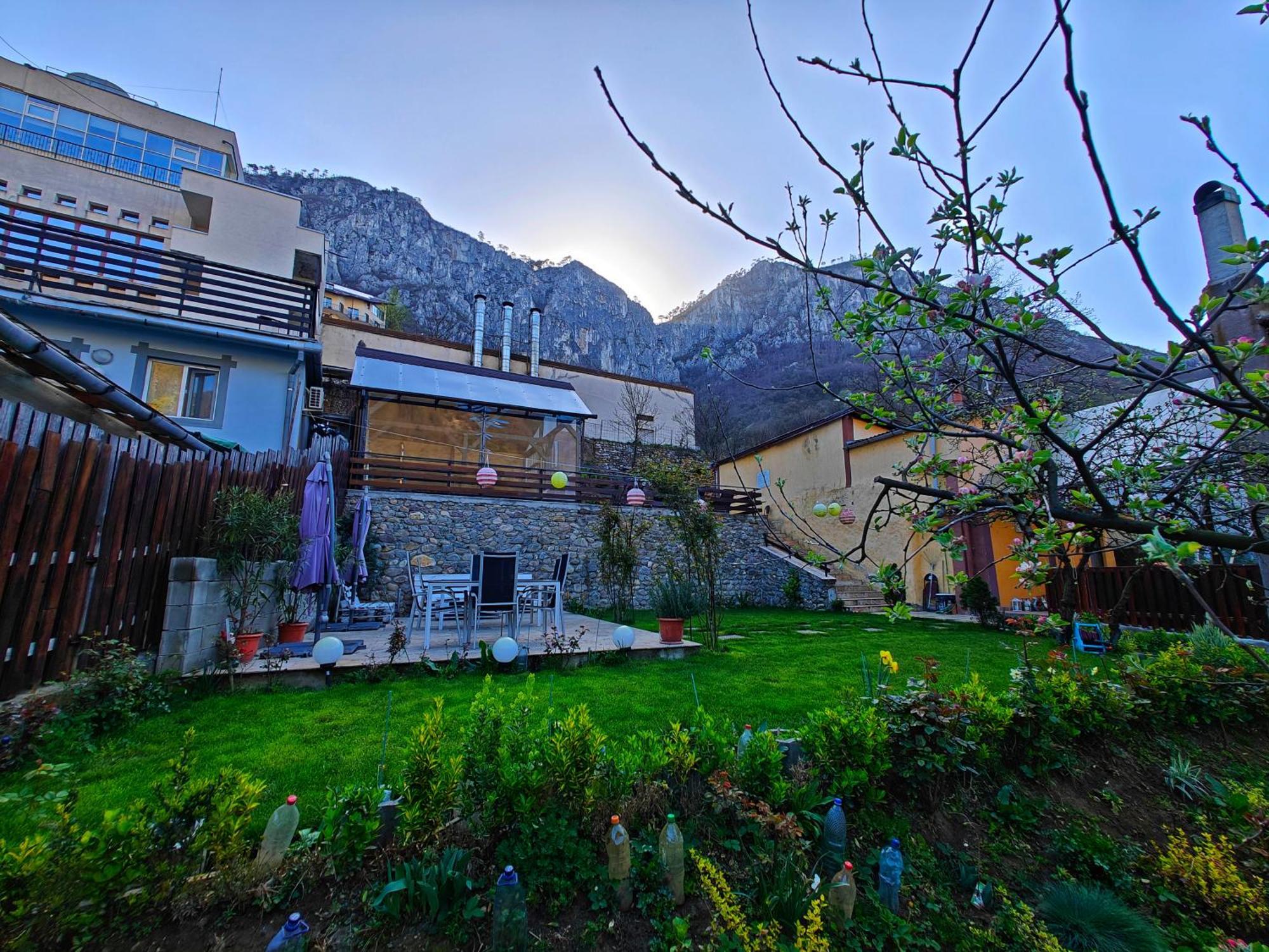 Appartamento Casa Miclau Băile Herculane Esterno foto