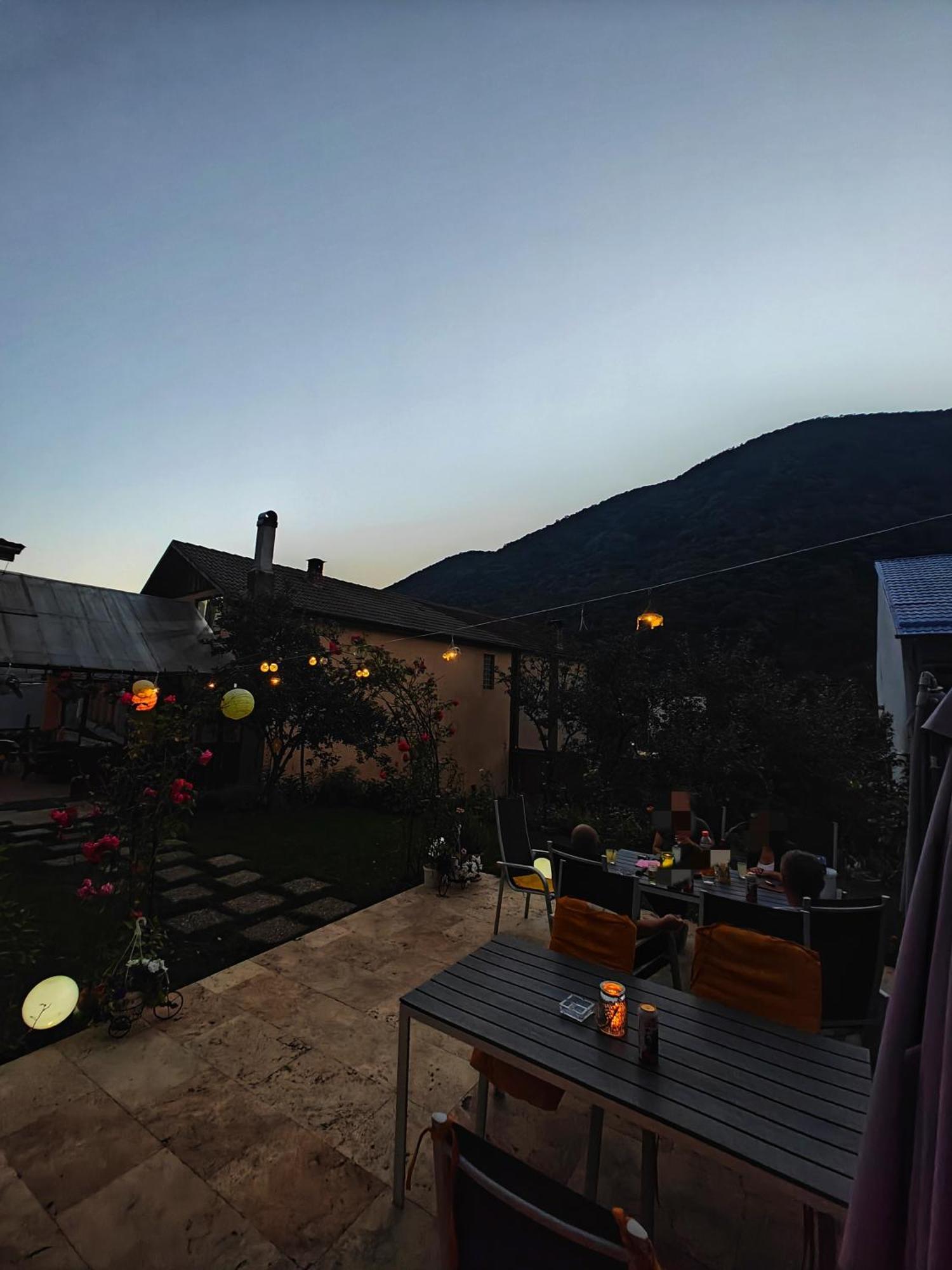 Appartamento Casa Miclau Băile Herculane Esterno foto
